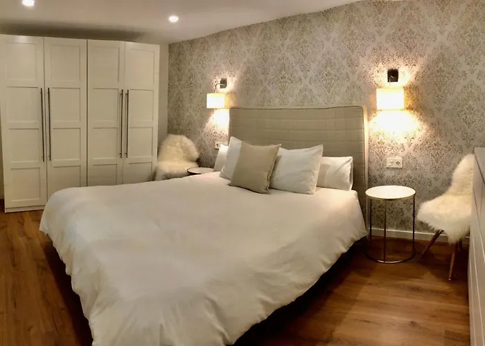 Santo 圣地亚哥－德孔波斯特拉